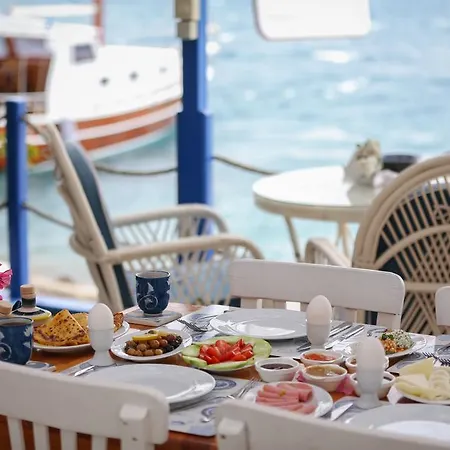 فندق Melek بوزبورون