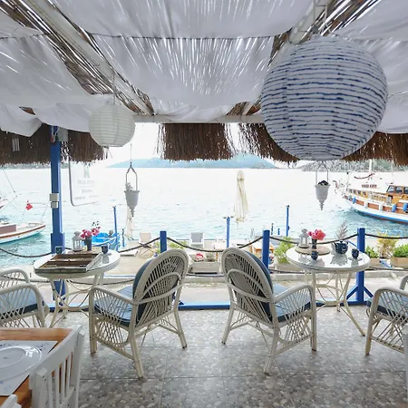 Melek Бозбурун